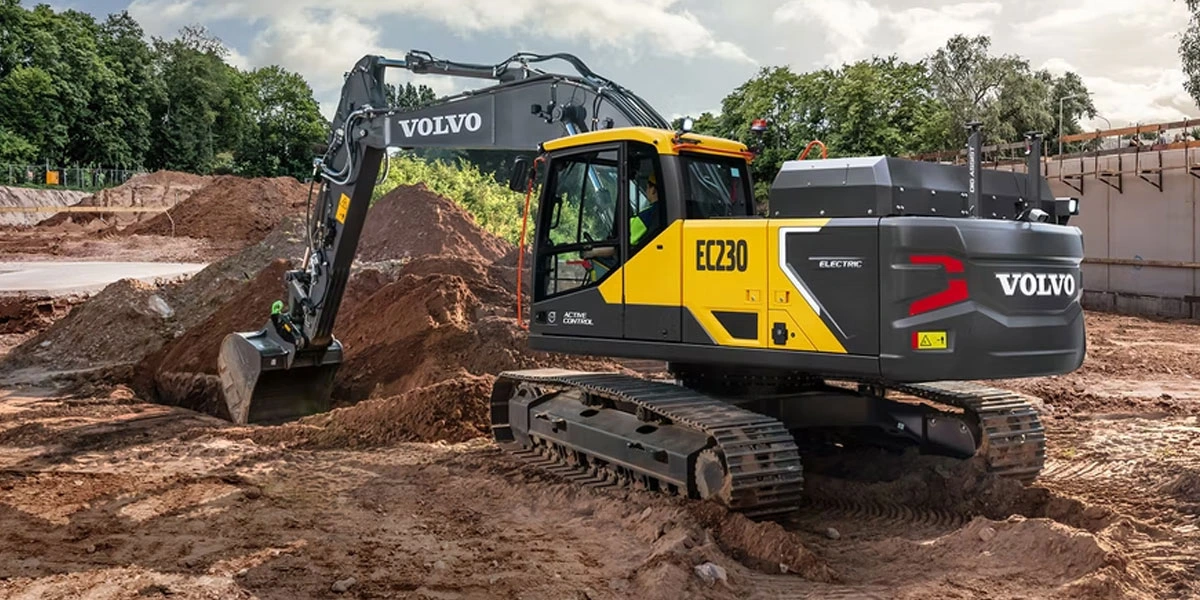 Volvo unveils its first large electric crawler excavator